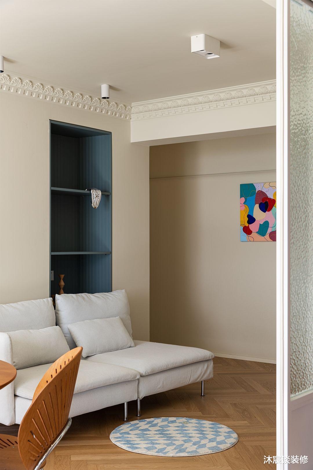 暗黑跑道房重新改造,室内温暖随性、慵懒治愈,老破小成功逆袭!