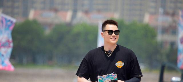 广东男篮|果然如此！周琦队长即将到来，可他注定牵手广东？但青岛就要截胡