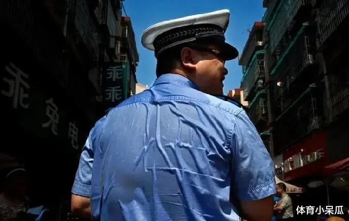一天10万,你愿意去37℃的太阳下站一天吗?