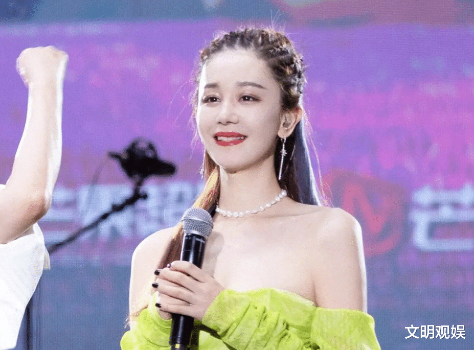 海陆|“苦瓜脸”海陆完美逆袭,换上爱豆妆容,不说名字差点认不出来