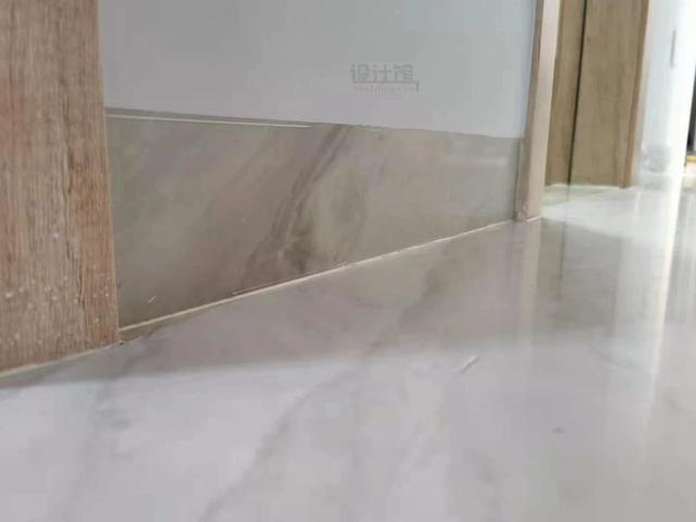 踢脚线、房门、地面与墙面,如何衔接顺序与收口?