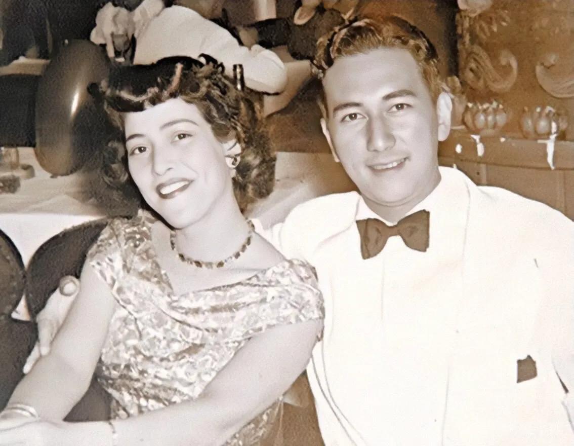 何超雄:"赌王"何鸿燊的女儿,父亲去世后,主动放弃50