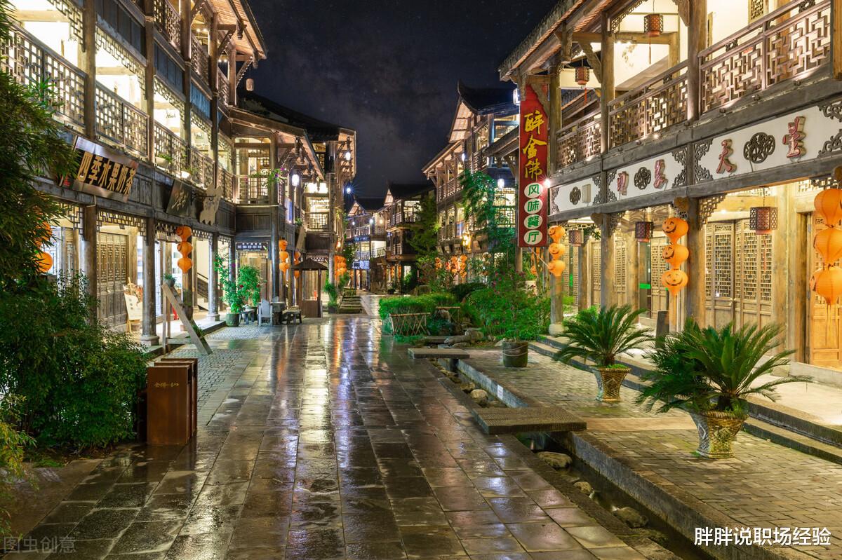 璀璨星途|初入职场,要学会捍卫自己的权益,不要轻易相信任何人