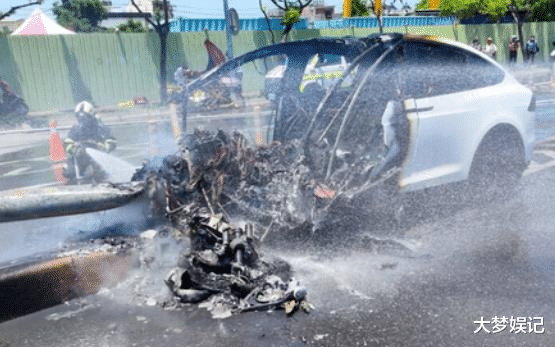 特斯拉|林志颖开特斯拉自撞“车主被吓坏”国内二手平台惊见转卖潮