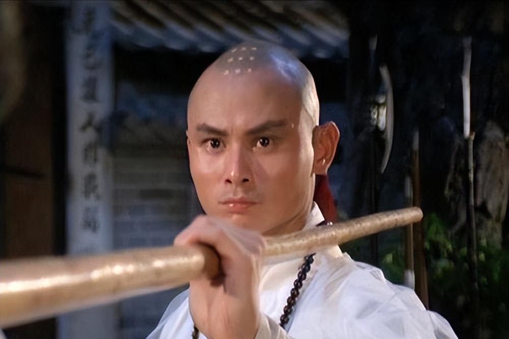 郭羡妮|6位过气的港台艺人现状，瘫痪在床、领救济金，还有人摆摊卖鱼蛋