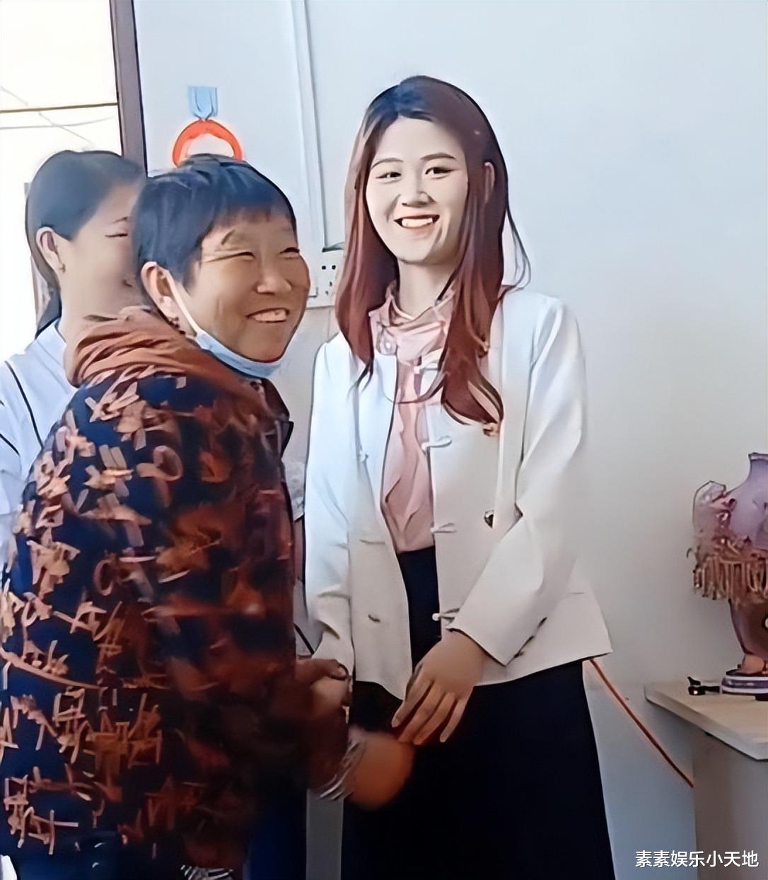 陈萌|大衣哥疑似和新儿媳陈萌同框出镜,陈萌也想学陈亚男做网红?