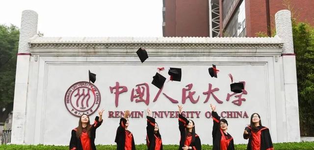 教师|女孩被南大“强击计划”录取,母亲一旁不高兴,直言专业太冷门!