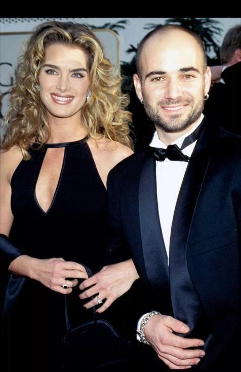 波姬·小丝|波姬小丝：被迈克尔杰克逊等着长大的美少女，两次结婚都不嫁他