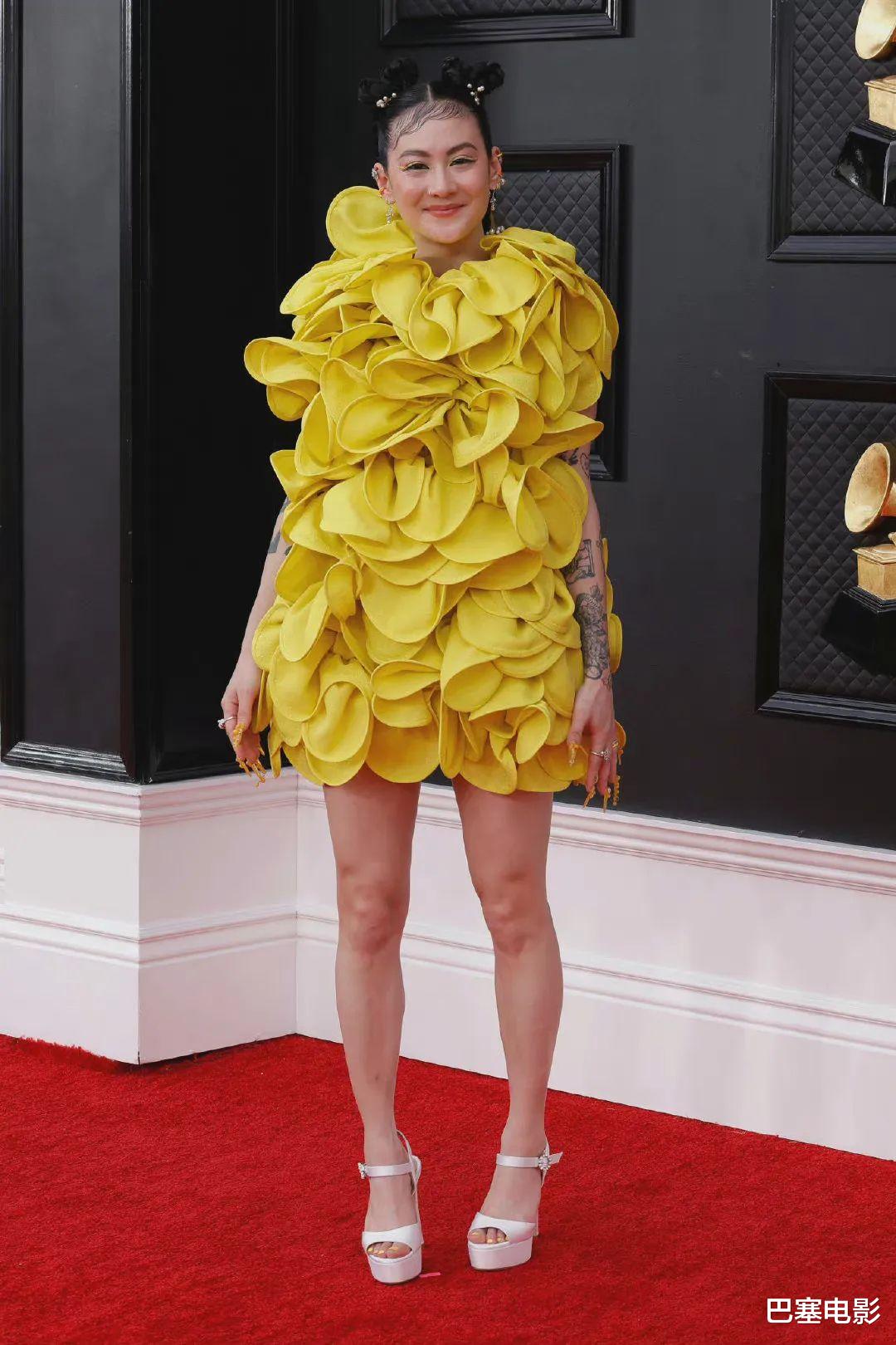 比伯|外国红毯大作妖，比伯像出院，欧美谢娜、金巧巧辣眼，gaga最美