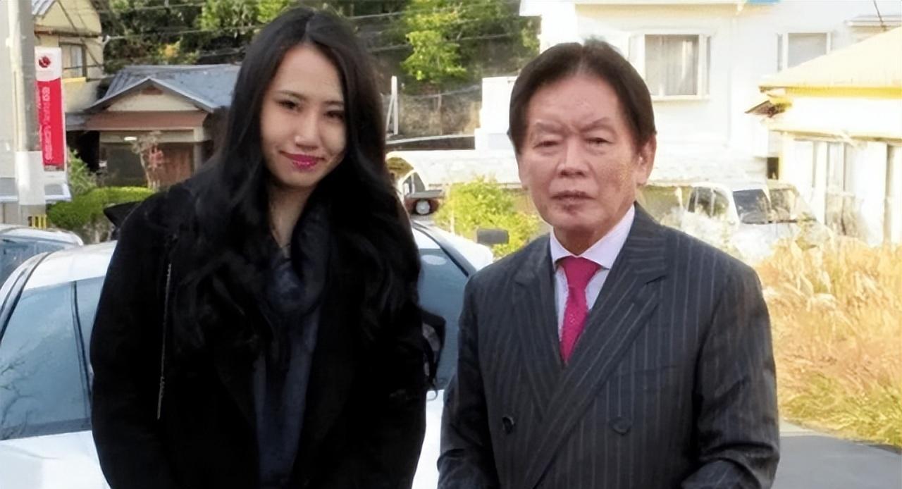 日本富豪曾与“4000个美女有染”,刚结婚就暴毙家中,网友:报应