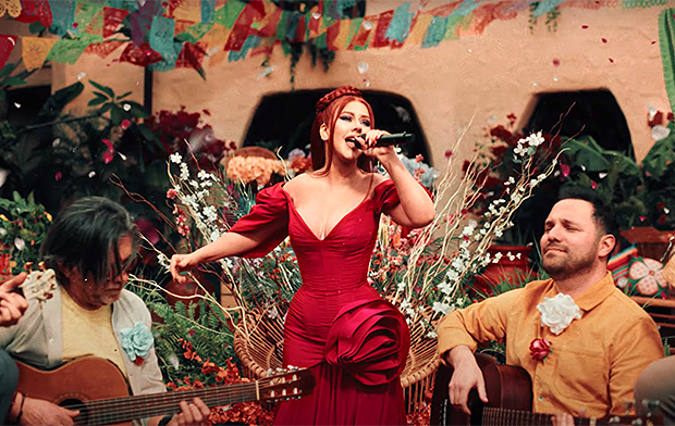 克里斯蒂娜·阿奎莱拉|克里斯蒂娜·阿奎莱拉