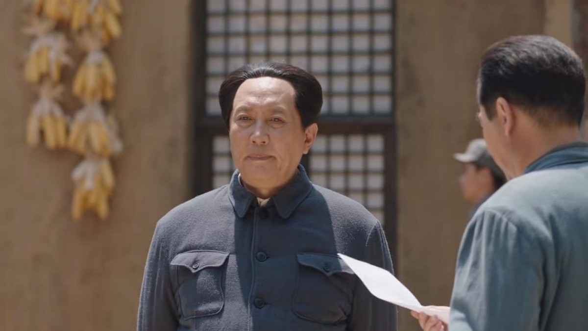 张嘉益|同样是演陈毅，刘锡田和谷伟气场强，张嘉益吊儿郎当，差别在于体态？