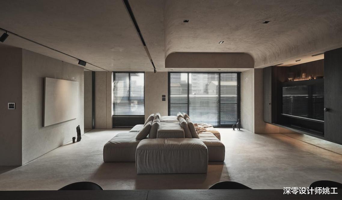 空间有限的小户型，可以从沙发入手，休闲椅搭配单人沙发堪称绝配