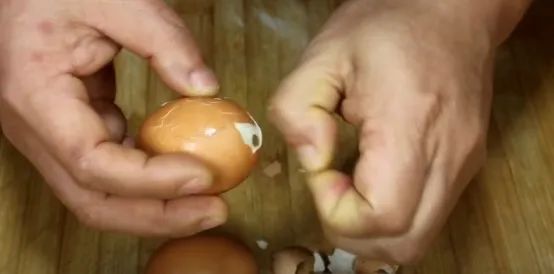 上班族|鸡蛋放进保温杯，好多人不懂有啥用，上班族不用早起了，太棒了！