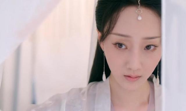 沉香如屑|萤灯的出现，对剧情毫无帮助，还成功地拉跨了《沉香如屑》