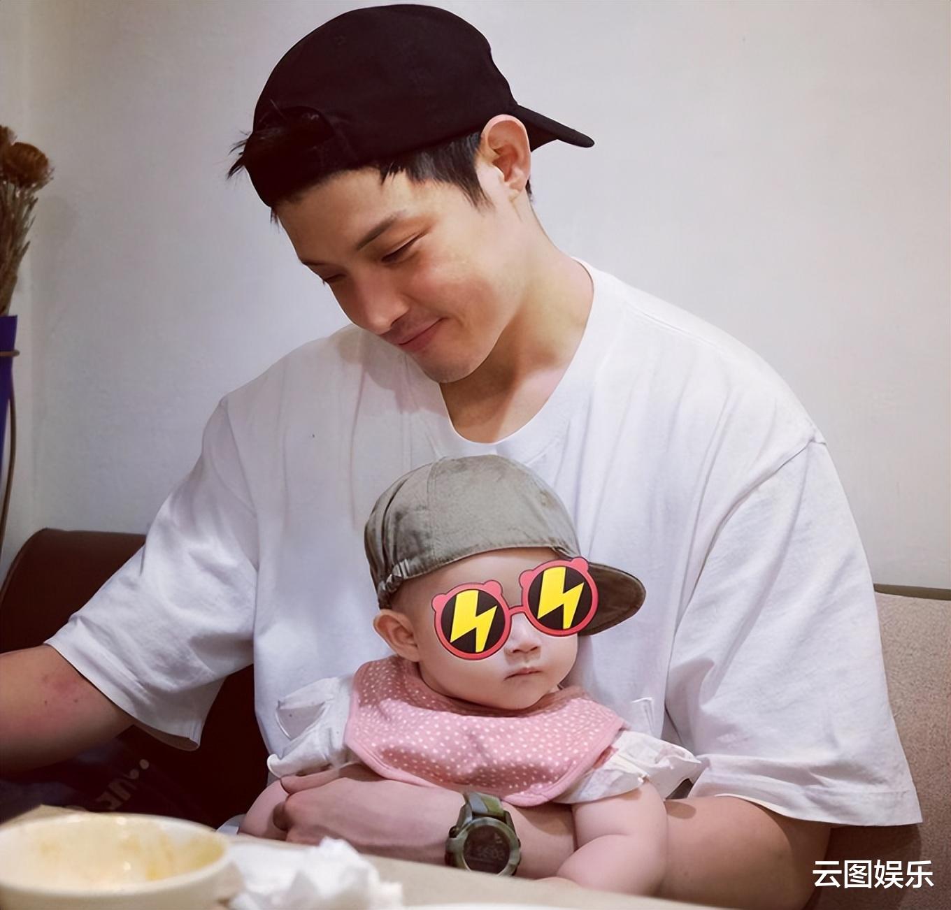 寇世勋|寇世勋父子罕同框,38岁寇家瑞高大帅气,宝宝已2岁仍没定婚期