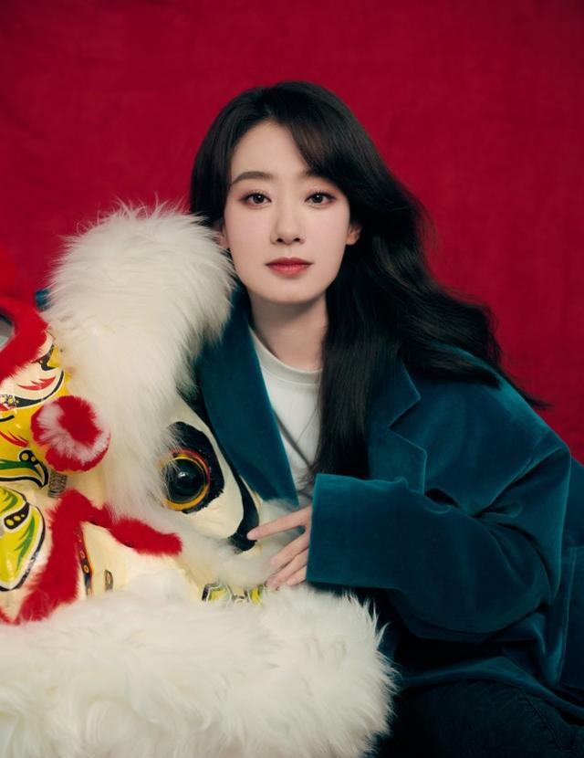 张小斐|张小斐舞台同款被扒,再回春晚状态超好,红气养人!