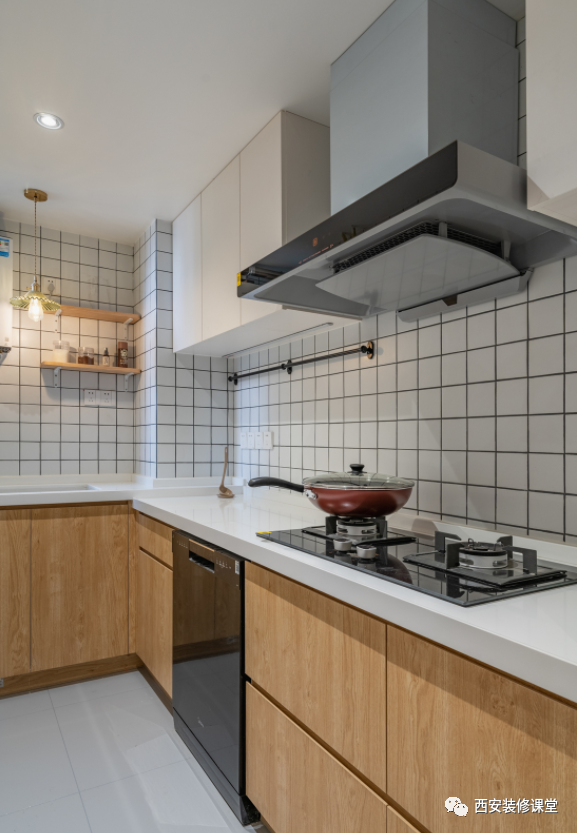 85㎡两室旧房改造，三口日式温暖家