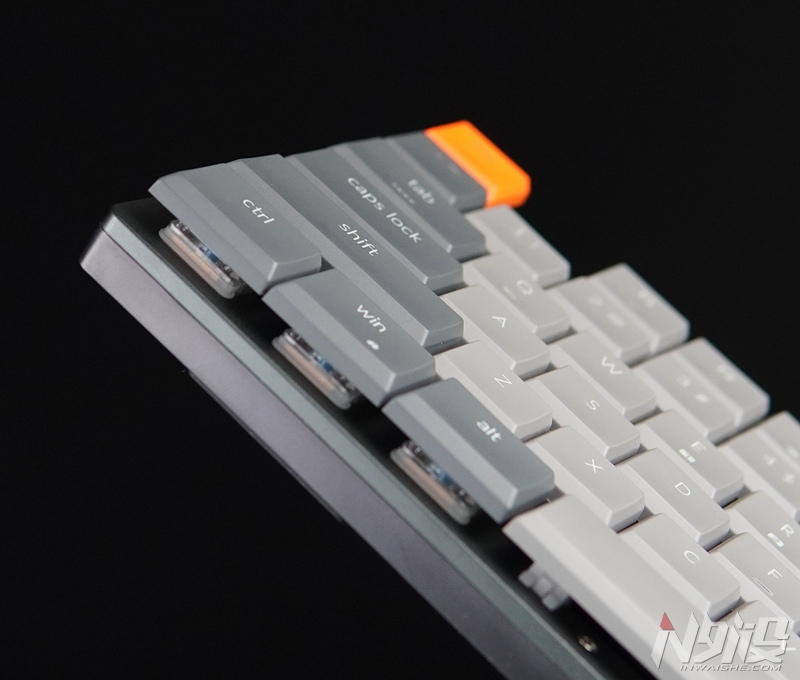 机械键盘|超薄加侧面灯带 摩豹BK75双模无线机械键盘体验