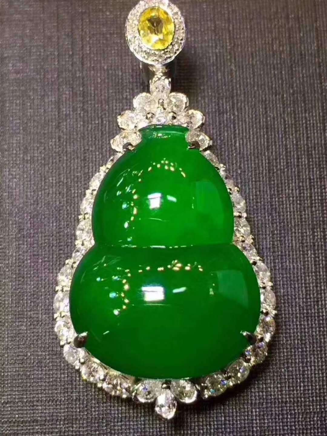 翡翠|看过来老铁们,什么样的翡翠才称的算好翡翠呢?