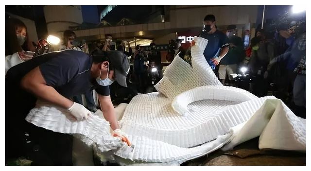 汪小菲|不出恶语，我说到做到：汪小菲大S之争，红色遇到绿色，谁是胜者