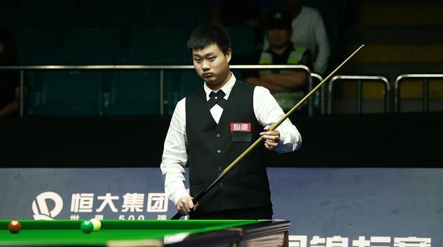 自治区|Q School第三站开启！高阳与赵剑波放手一搏！霍尔特晋级已无退路