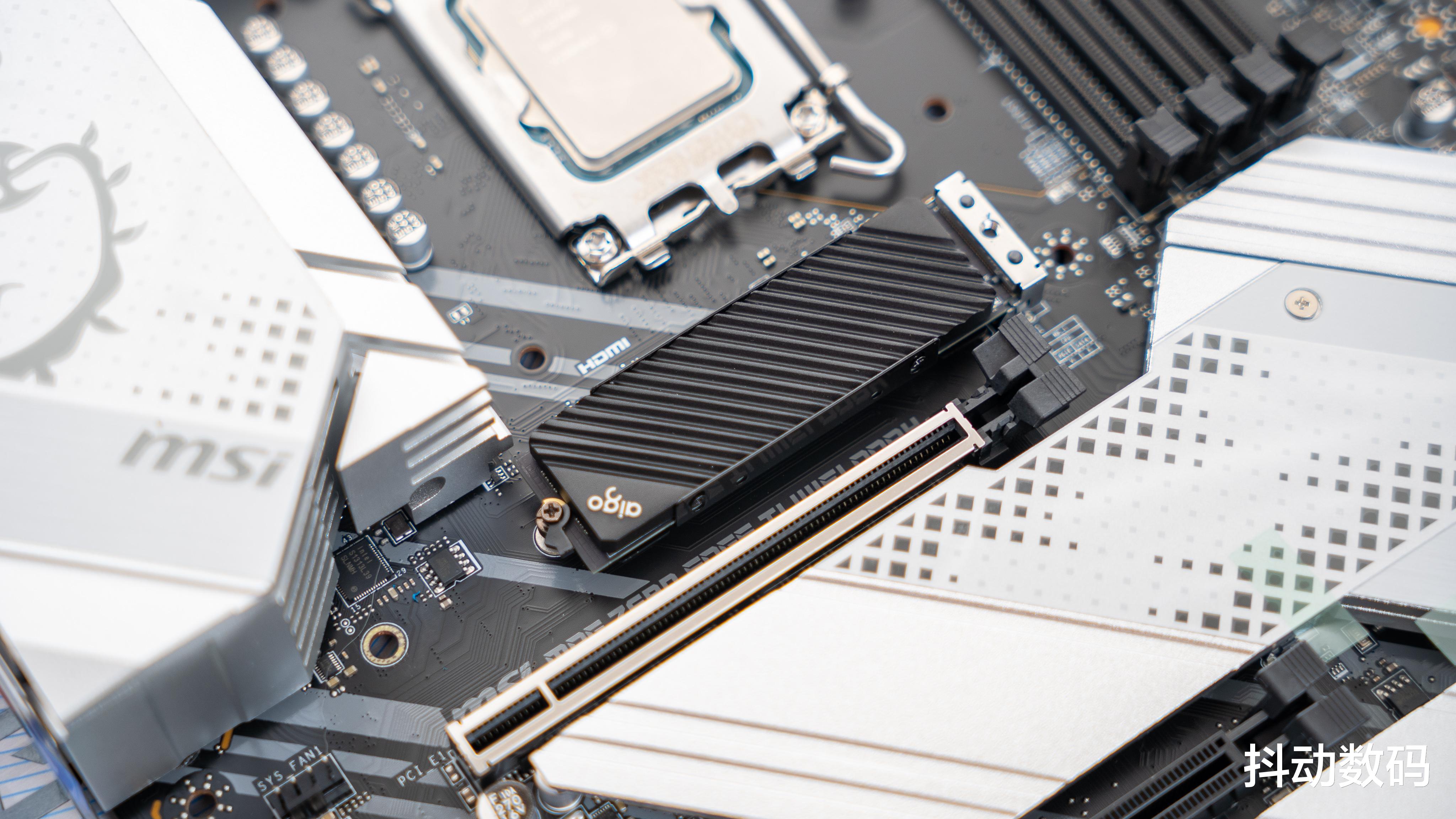 3080ti|12700K/Z690 刀锋/3080Ti 天启，白色风格装机秀