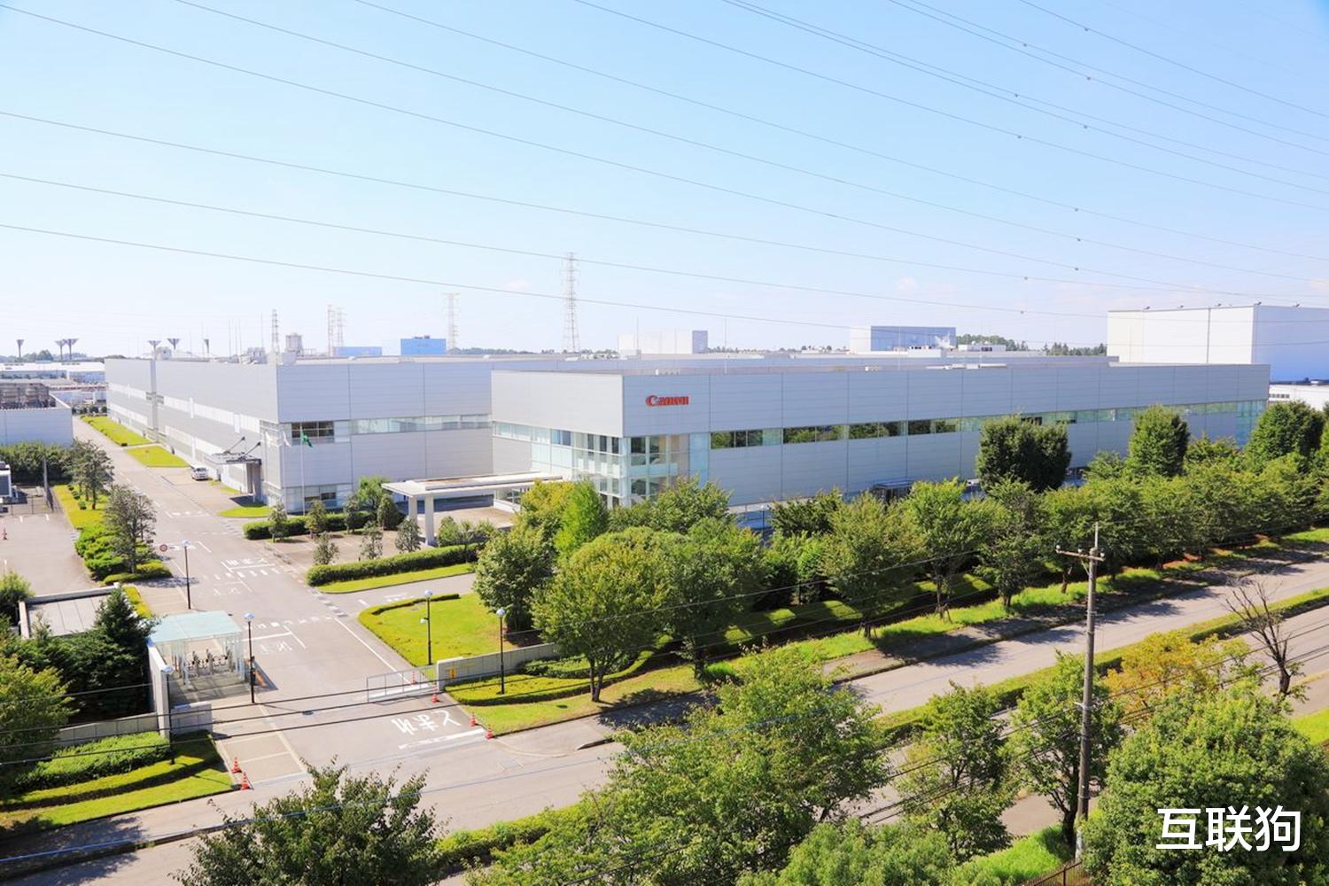 佳能|关停工厂后，佳能为员工提供天价补偿，为何引来骂声一片？