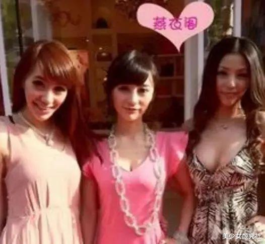 苏醒|糊咖终于翻红，却被曝脚踏两只船？