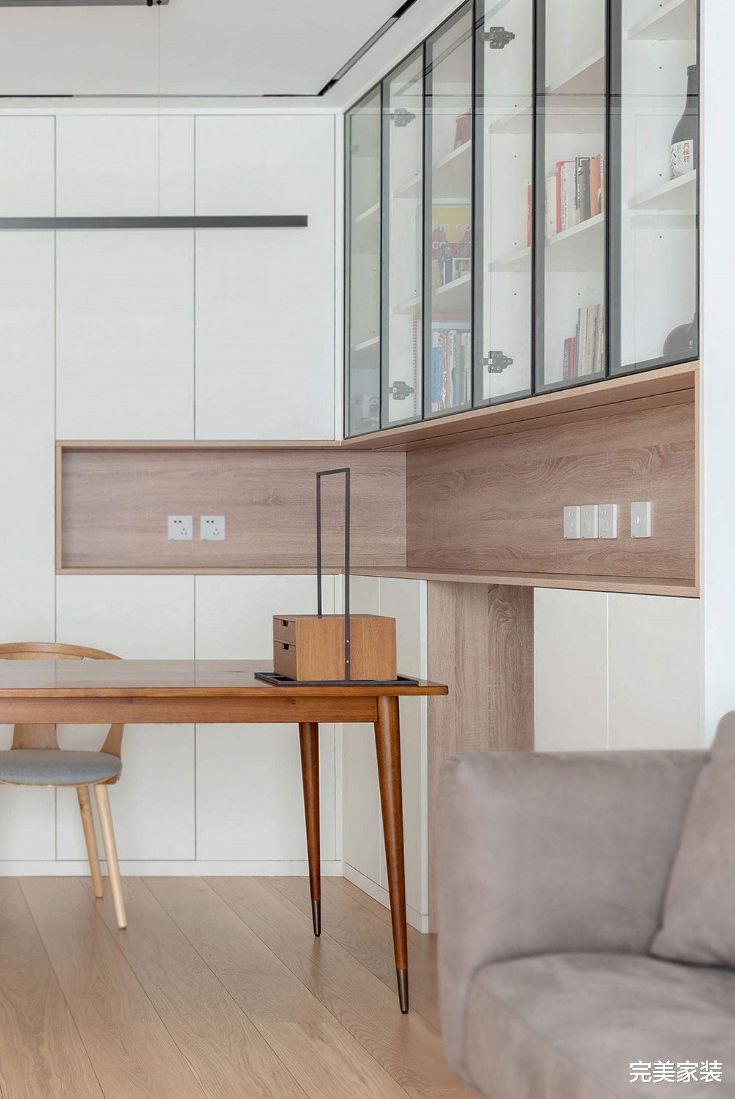 80后小夫妻花15万给父母改造养老房,空间翻倍,看着就很舒适