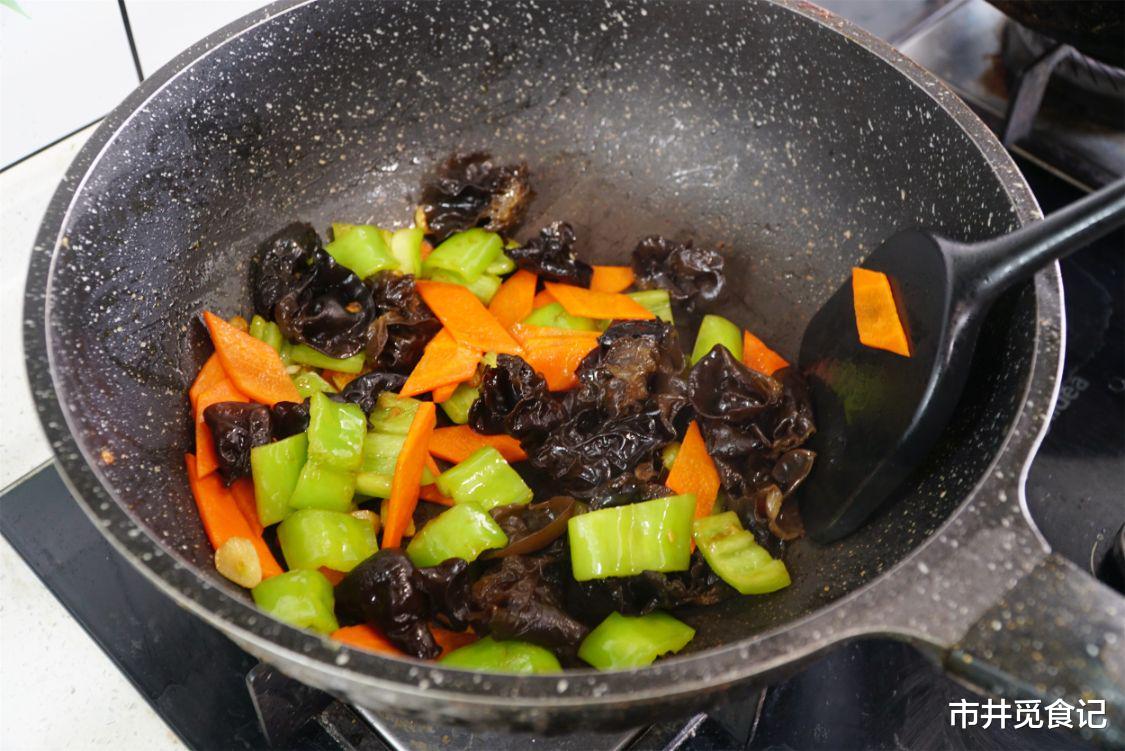 香蕉|入伏后,建议男人别省钱:水中吃3宝,地上食3珍,精力十足过伏天