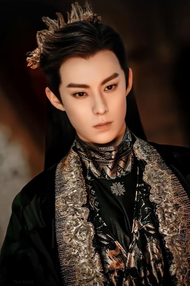 王挺|半路出家的9位演员，入行前是司机、刑警、老总，演技不输科班生