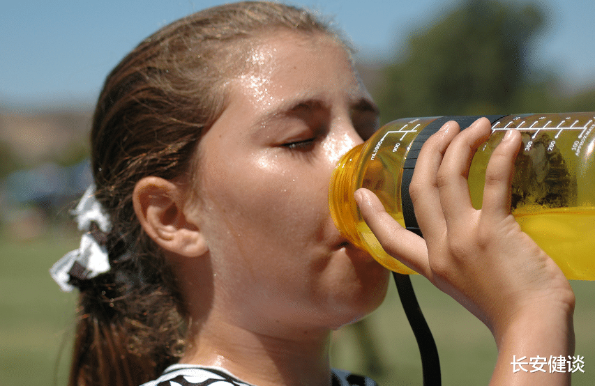 死亡人数这3个部位出汗一定要小心不控制会导致身体越来越虚弱