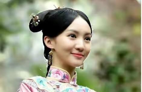 杨幂|容貌有变化,但没承认的6位明星,杨幂脸不方了,金晨鼻孔变小了