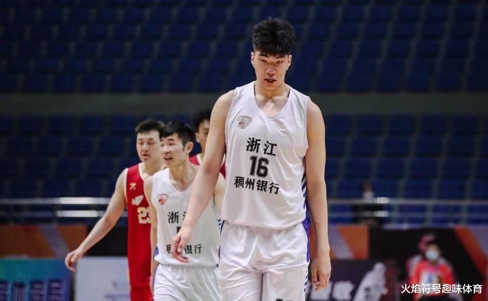 胡金秋|2022年CBA现役十大“国产篮板猛兽”，胡金秋位列第十