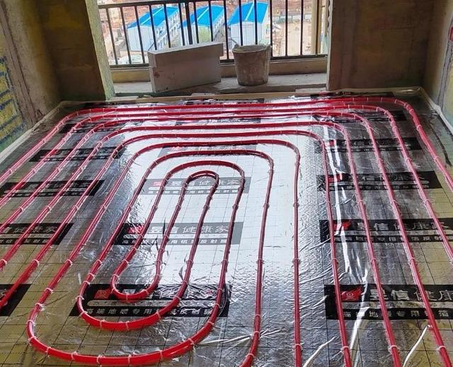 若装地暖,建议把占用的层高弄清,做错了会很压抑,影响幸福指数