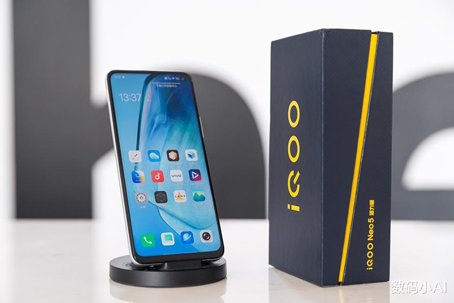 iqoo neo|?74万跑分的千元机，降到1699元，好评率高达96%