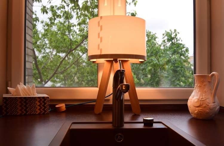 58岁夫妻住34㎡小屋,卧室个客厅用帘子阻隔,那叫一个高级