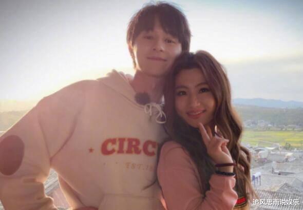 Selina|40岁Selina和男友牵手首现身! 全身伤疤被前夫嫌, 她能拥有真爱吗?