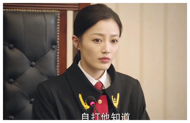 《底线》富大龙要毒死父亲?背后原因令人泪目,谢玲母亲继续上诉