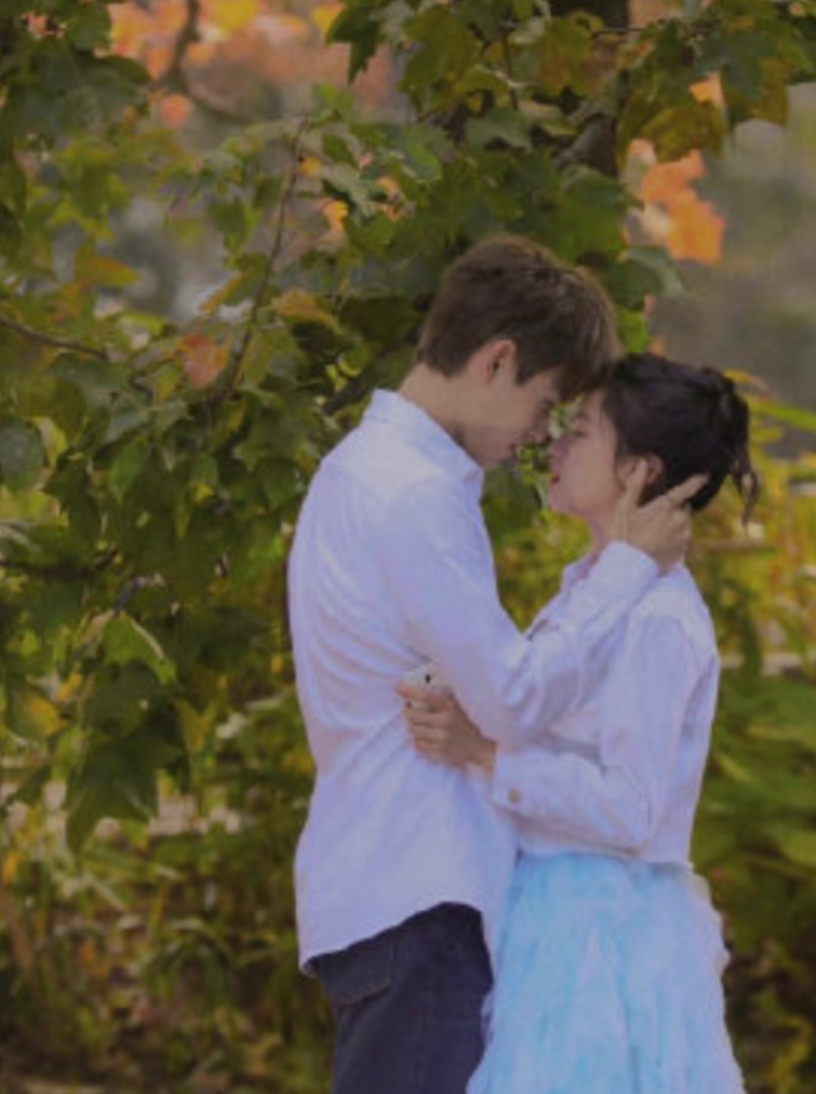 张彬彬|虞书欣张彬彬吻戏路透曝光！女方全身挂在男方身上，拥吻超暧昧