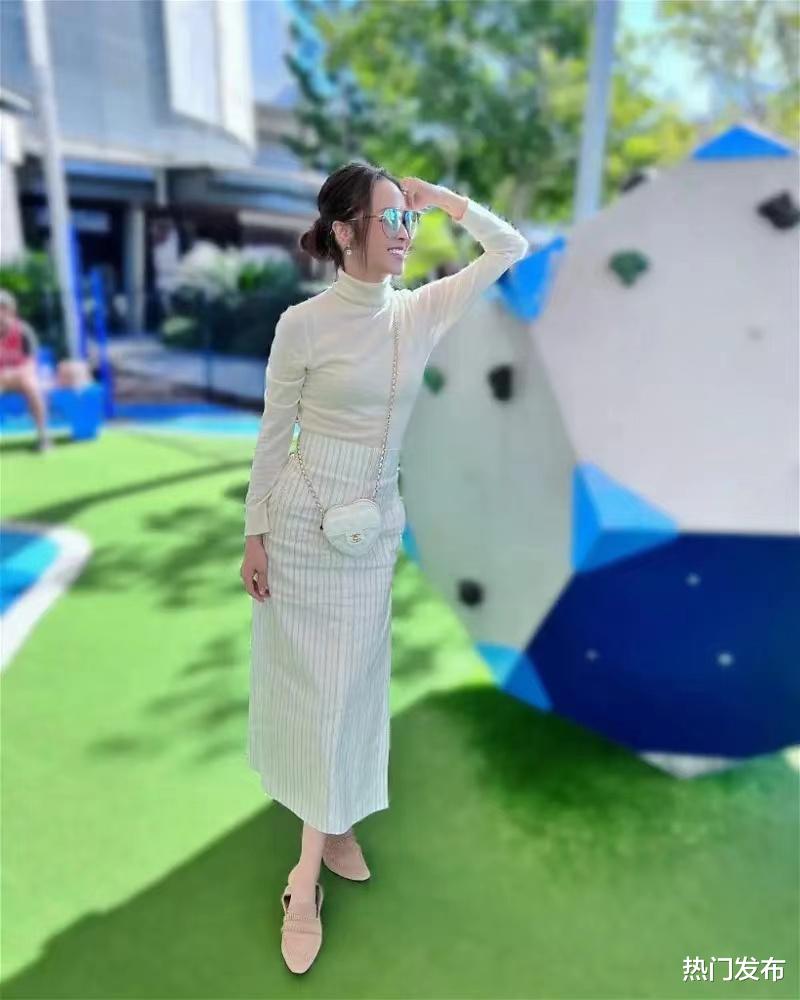 侯佩岑|侯佩岑带儿子出门玩曝近照　网惊：头发好稀少