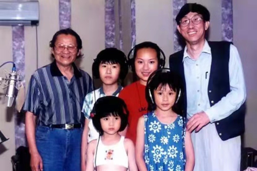 杨钰莹|蜜一样的杨钰莹,游离了两个男人之后,还能“甜”多久