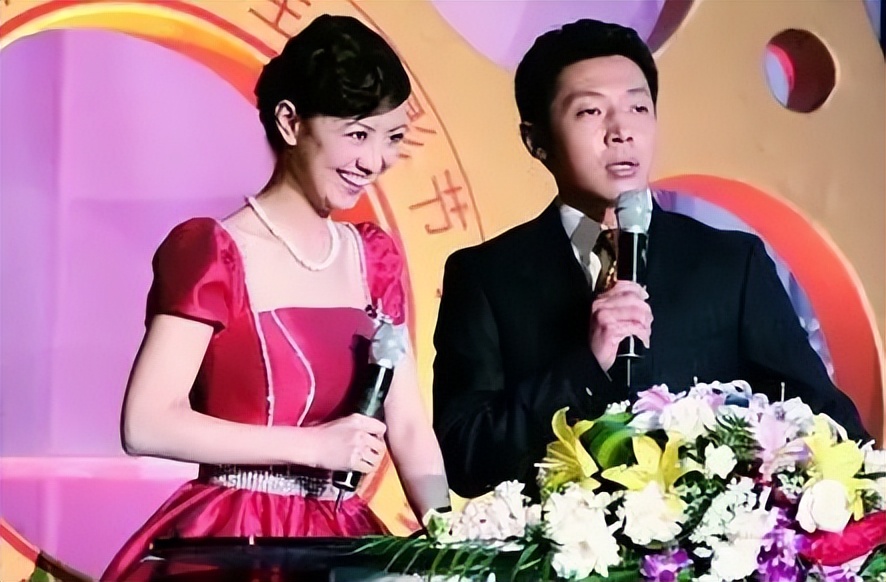 涂经纬|撒贝宁前女友首晒儿子正脸!吐舌头卖萌太可爱,父亲身份至今成谜