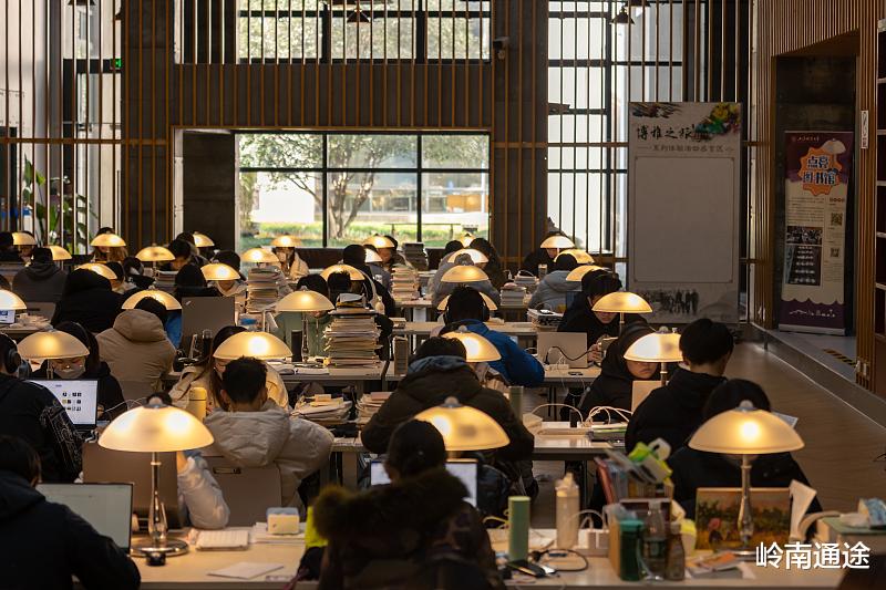 专升本|专升本的学生，和高考考上本科的学生一样吗？关键是看人生态度！