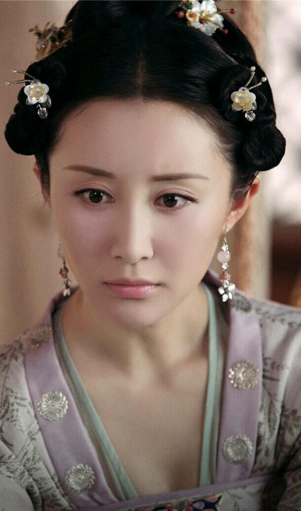 娱乐圈|她因一张照片被导演意外看中,5岁就进入娱乐圈,后片约不断