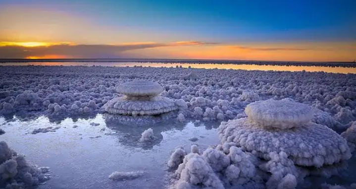 察尔汗盐湖|察尔汗盐湖，中国最大的天空之镜