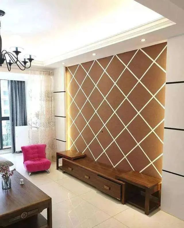 去同事新家参观,头一次见把冰箱放在这里的,真是实用又方便