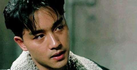 张国荣|1992年,张国荣在庆功宴上放话:你再打她,我就在香港找人收拾你