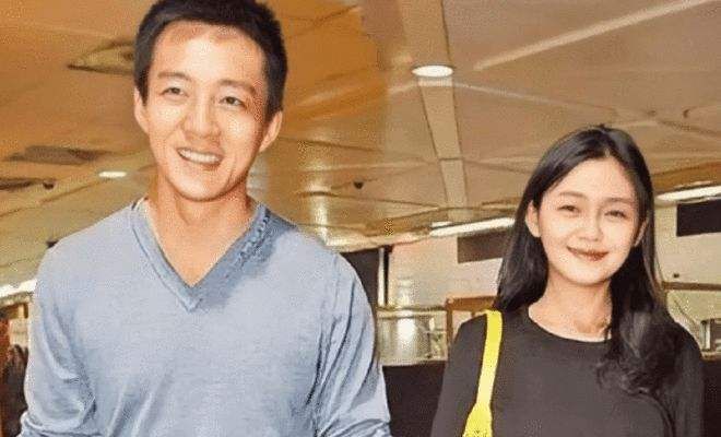 |大S归还床垫,汪小菲派人直播并撕毁,床垫:我这辈子都没这么火